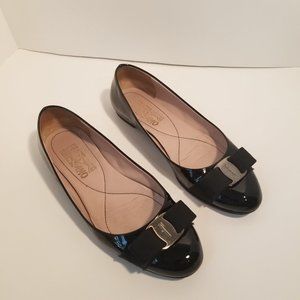 Salvatore Ferragamo Varina Patent Leather Ballet Flats Size 7 Made in Italy